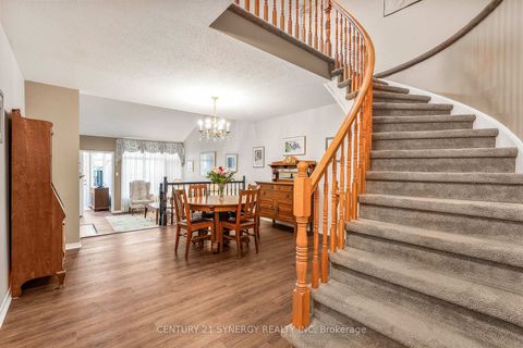 Photo 10 at 16 - 32 Innesbrook Court, Stittsville (Central), Stittsville