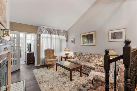 Photo 13 at 16 - 32 Innesbrook Court, Stittsville (Central), Stittsville