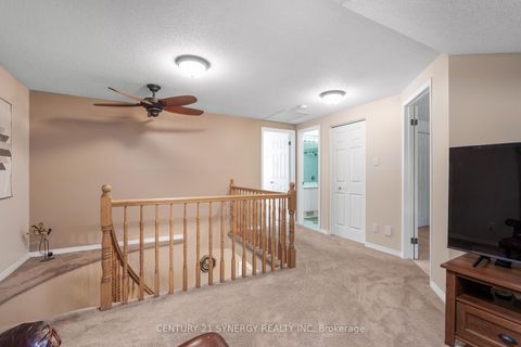 Photo 22 at 16 - 32 Innesbrook Court, Stittsville (Central), Stittsville