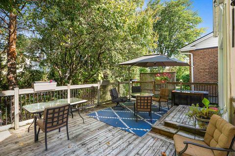 Photo 32 at 16 - 32 Innesbrook Court, Stittsville (Central), Stittsville