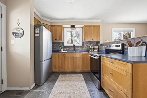 Photo 6 at 32 Provost Street, Perth