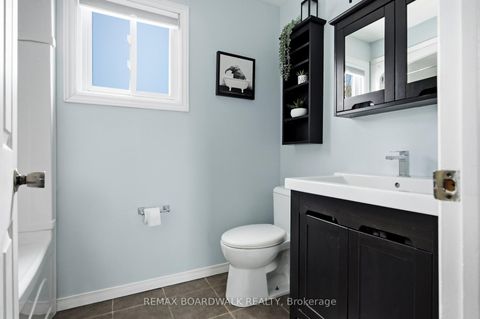 Photo 12 at 32 Provost Street, Perth