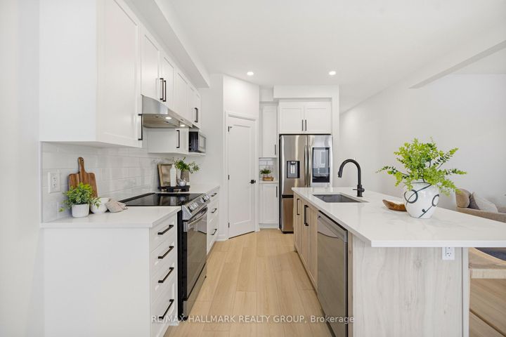 Photo 2 at 120 Lynn Coulter Street, Nepean (Half Moon Bay), Ottawa