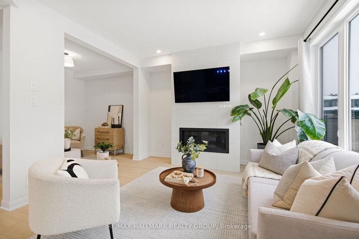 Photo 8 at 120 Lynn Coulter Street, Nepean (Half Moon Bay), Ottawa