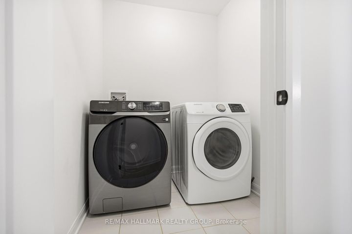 Photo 26 at 120 Lynn Coulter Street, Nepean (Half Moon Bay), Ottawa