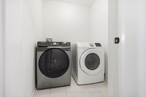 Photo 26 at 120 Lynn Coulter Street, Nepean (Half Moon Bay), Ottawa