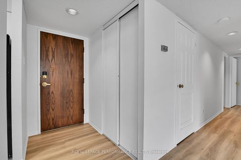 Photo 5 at 1701 - 470 Laurier Avenue W, Ottawa Centre