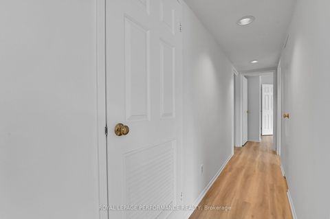 Photo 15 at 1701 - 470 Laurier Avenue W, Ottawa Centre