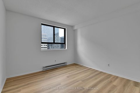 Photo 16 at 1701 - 470 Laurier Avenue W, Ottawa Centre