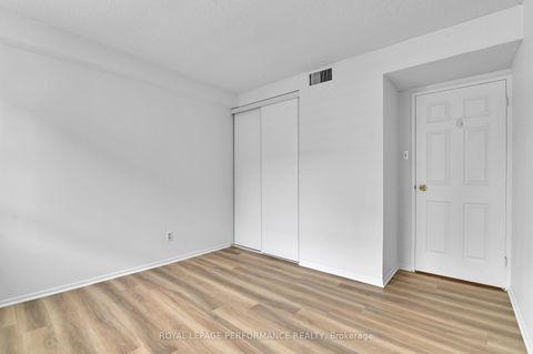 Photo 17 at 1701 - 470 Laurier Avenue W, Ottawa Centre