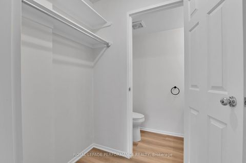 Photo 23 at 1701 - 470 Laurier Avenue W, Ottawa Centre