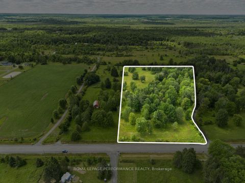 Photo 2 at 3117 Torwood Drive, Dunrobin Shores, Constance Bay