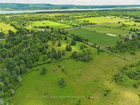 Photo 7 at 3117 Torwood Drive, Dunrobin Shores, Constance Bay