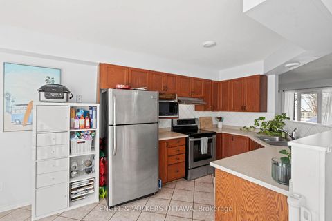 Photo 10 at 783 Nesting Way, Fallingbrook/Gardenway South, Orleans