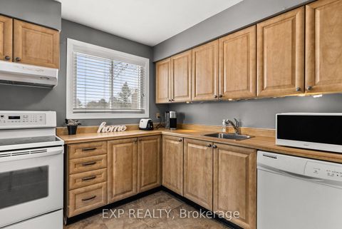 Photo 5 at 4 - 260 Fenerty Court, Katimavik, Kanata