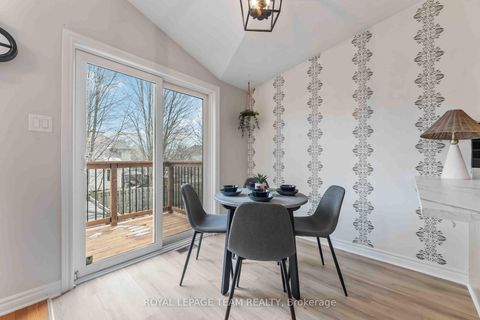 Photo 12 at 246 Tandalee Crescent, Emerald Meadows/Trailwest, Kanata