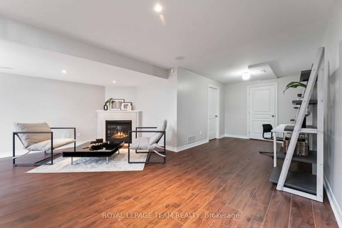 Photo 24 at 246 Tandalee Crescent, Emerald Meadows/Trailwest, Kanata