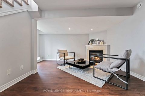 Photo 25 at 246 Tandalee Crescent, Emerald Meadows/Trailwest, Kanata