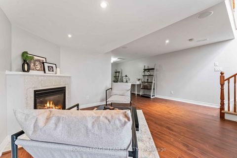 Photo 26 at 246 Tandalee Crescent, Emerald Meadows/Trailwest, Kanata