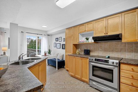 Photo 16 at 135 Gatespark Private, Kanata Lakes/Heritage Hills, Kanata
