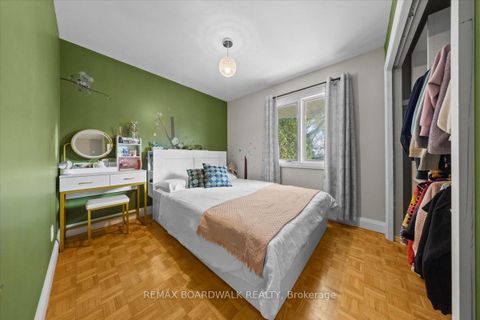 Photo 24 at 7 Gagnon Court, Beaverbrook, Kanata