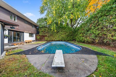 Photo 34 at 7 Gagnon Court, Beaverbrook, Kanata