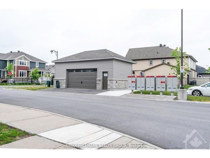Photo 25 at 10 - 340 TRIBECA Private, Nepean (Longfields), Ottawa