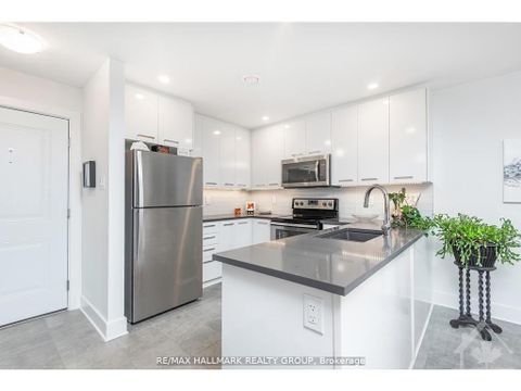 Photo 9 at 10 - 340 TRIBECA Private, Nepean (Longfields), Ottawa