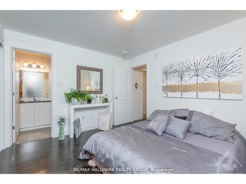 Photo 13 at 10 - 340 TRIBECA Private, Nepean (Longfields), Ottawa