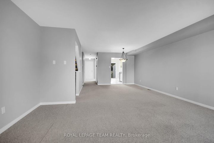 Photo 6 at 89 Thornbury Crescent, Nepean (Centrepointe), Ottawa