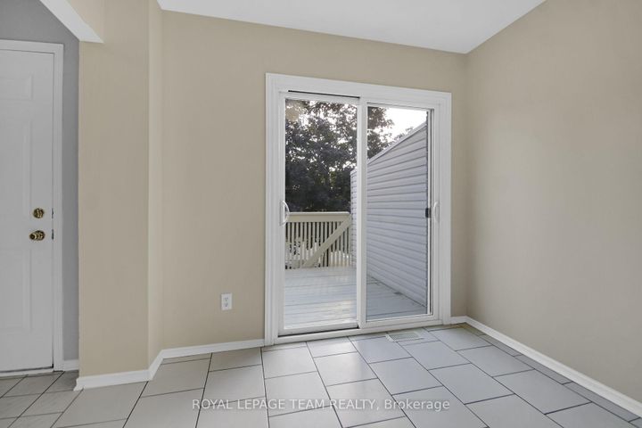 Photo 10 at 89 Thornbury Crescent, Nepean (Centrepointe), Ottawa