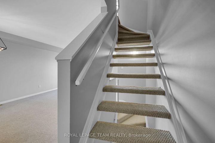 Photo 29 at 89 Thornbury Crescent, Nepean (Centrepointe), Ottawa