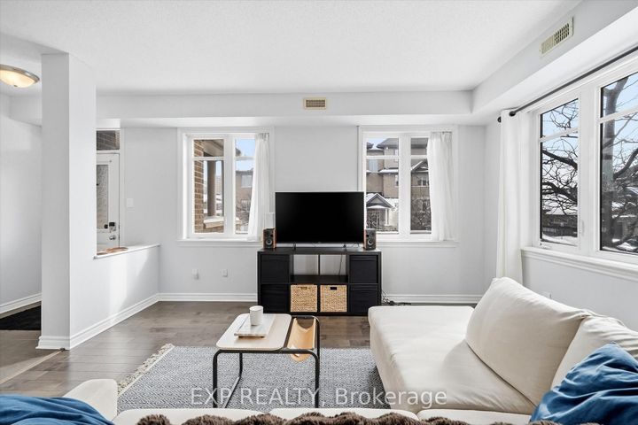 Photo 7 at 194 Hornchurch Lane, Nepean (Longfields), Ottawa