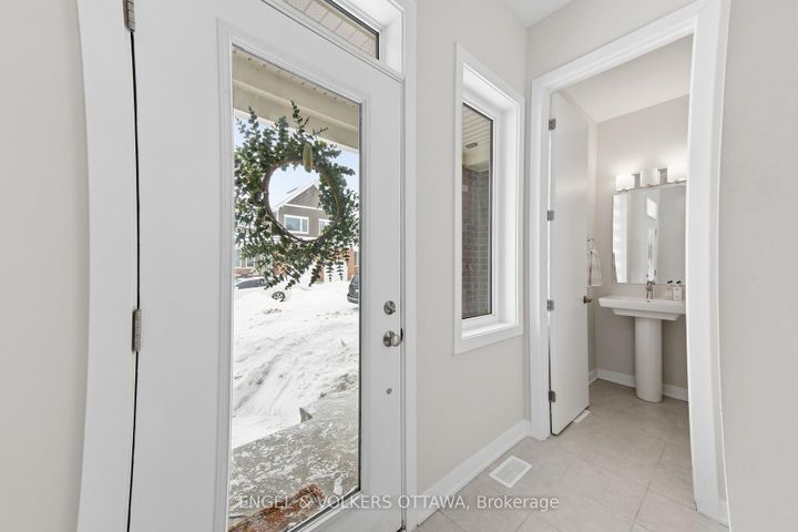 Photo 1 at 302 Canadensis Lane, Nepean (Half Moon Bay), Ottawa