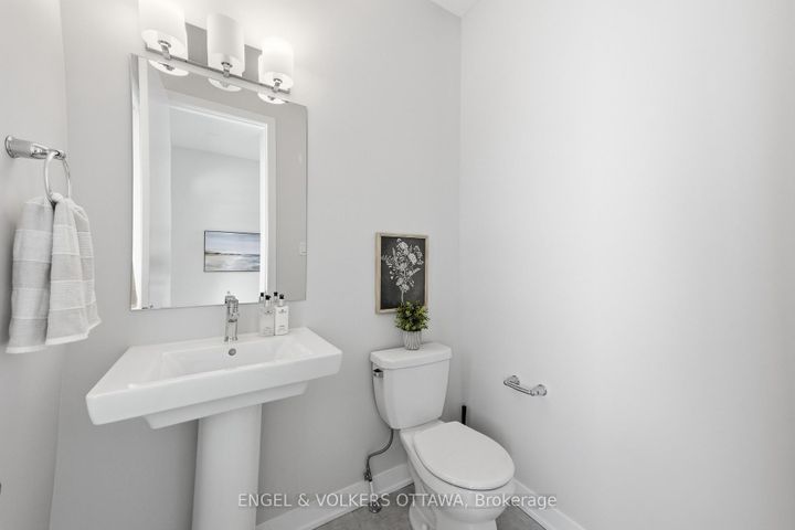 Photo 2 at 302 Canadensis Lane, Nepean (Half Moon Bay), Ottawa