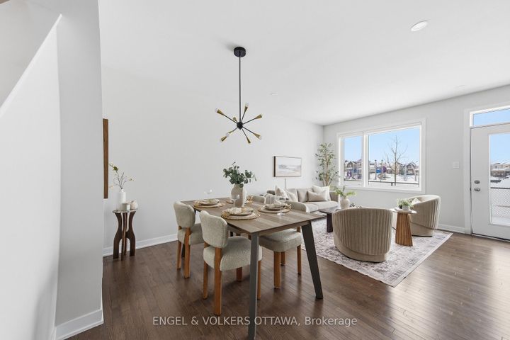 Photo 4 at 302 Canadensis Lane, Nepean (Half Moon Bay), Ottawa