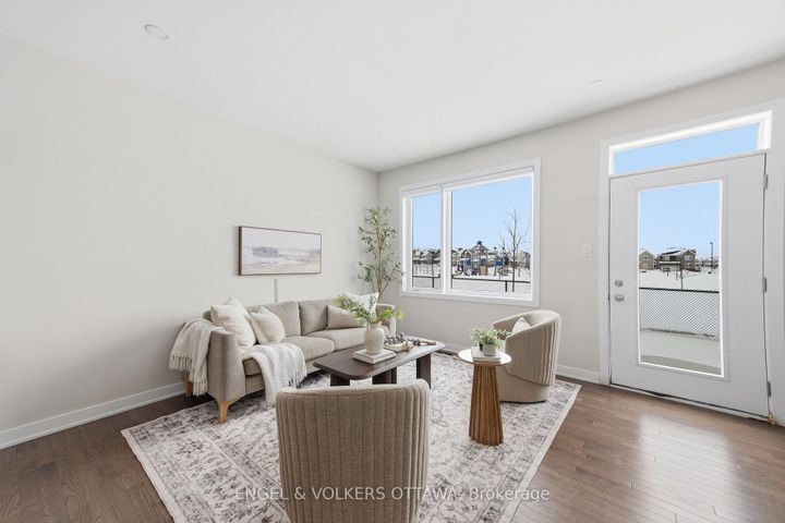 Photo 13 at 302 Canadensis Lane, Nepean (Half Moon Bay), Ottawa