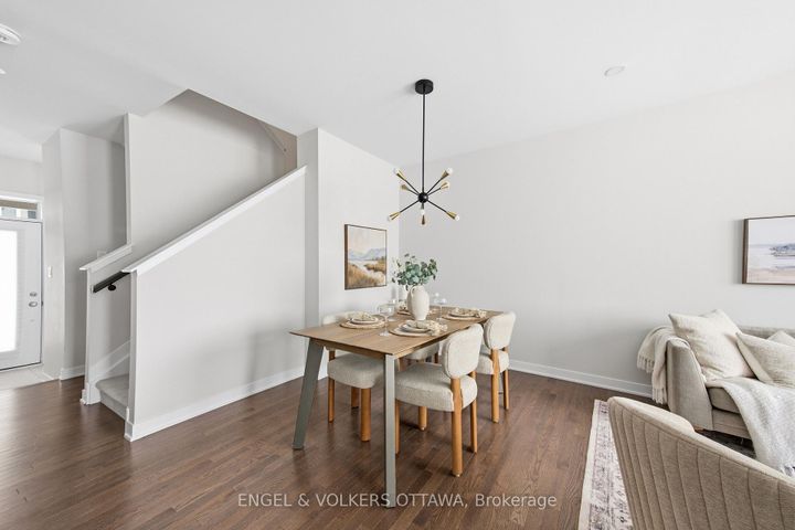Photo 18 at 302 Canadensis Lane, Nepean (Half Moon Bay), Ottawa