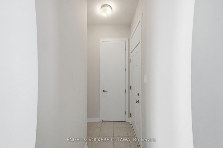 Photo 19 at 302 Canadensis Lane, Nepean (Half Moon Bay), Ottawa