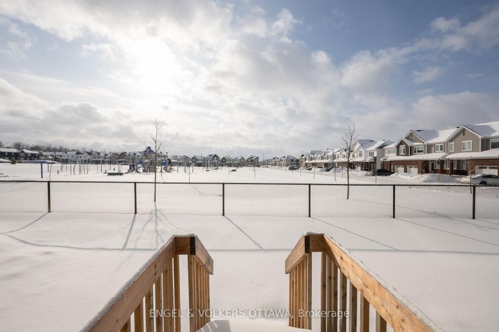Photo 34 at 302 Canadensis Lane, Nepean (Half Moon Bay), Ottawa