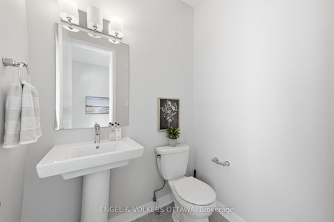 Photo 2 at 302 Canadensis Lane, Nepean (Half Moon Bay), Ottawa