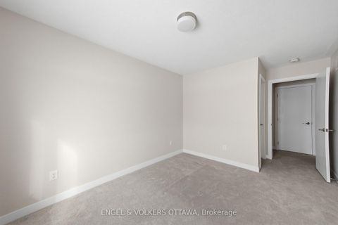Photo 27 at 302 Canadensis Lane, Nepean (Half Moon Bay), Ottawa