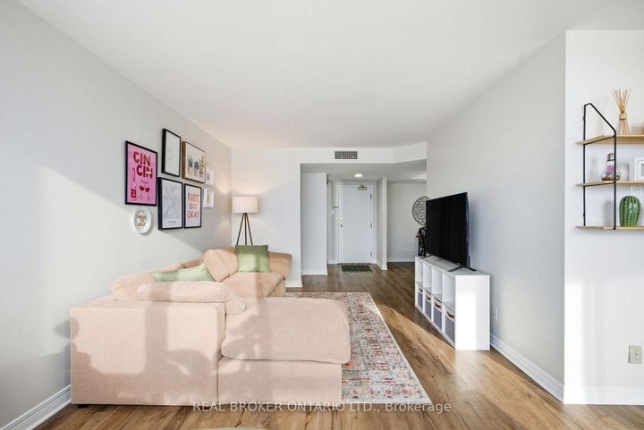 Photo 6 at 703 - 100 Grant Carman Drive, Nepean (Borden Farm/Stewart Farm/Carleton Heights/Parkwood Hills), Ottawa