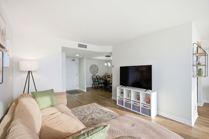 Photo 8 at 703 - 100 Grant Carman Drive, Nepean (Borden Farm/Stewart Farm/Carleton Heights/Parkwood Hills), Ottawa