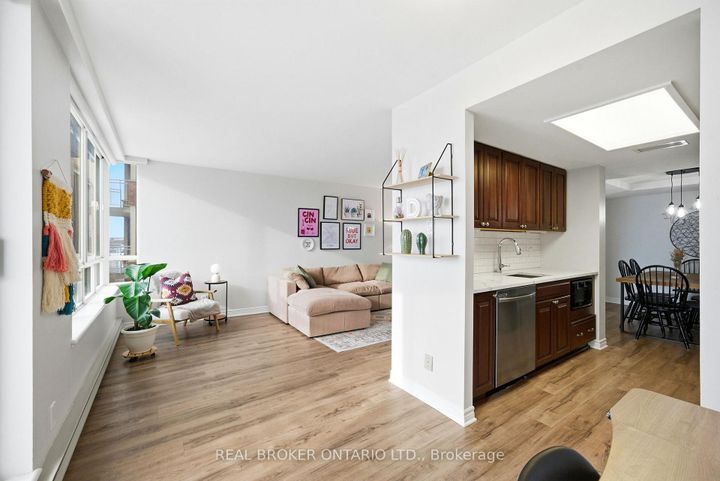 Photo 11 at 703 - 100 Grant Carman Drive, Nepean (Borden Farm/Stewart Farm/Carleton Heights/Parkwood Hills), Ottawa