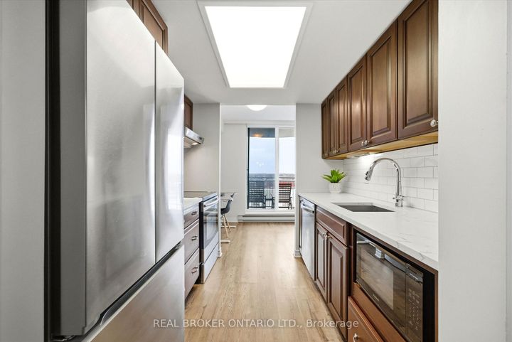 Photo 12 at 703 - 100 Grant Carman Drive, Nepean (Borden Farm/Stewart Farm/Carleton Heights/Parkwood Hills), Ottawa