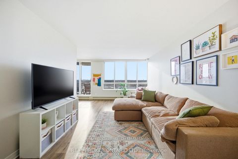 Photo 4 at 703 - 100 Grant Carman Drive, Nepean (Borden Farm/Stewart Farm/Carleton Heights/Parkwood Hills), Ottawa