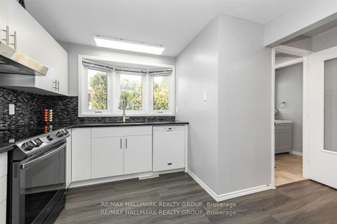 Photo 6 at 51 - 1803 Lamoureux Drive, Queenswood Heights South, Orleans