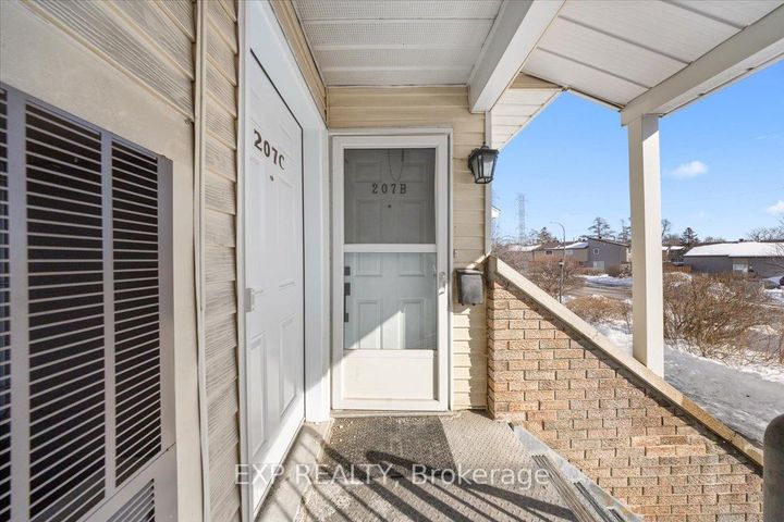 Photo 1 at B - 207 Woodfield Drive, Nepean (Tanglewood), Ottawa
