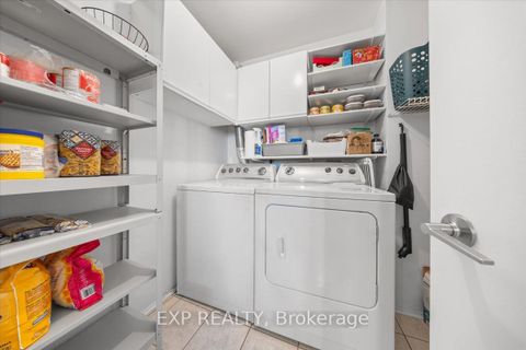 Photo 12 at B - 207 Woodfield Drive, Nepean (Tanglewood), Ottawa